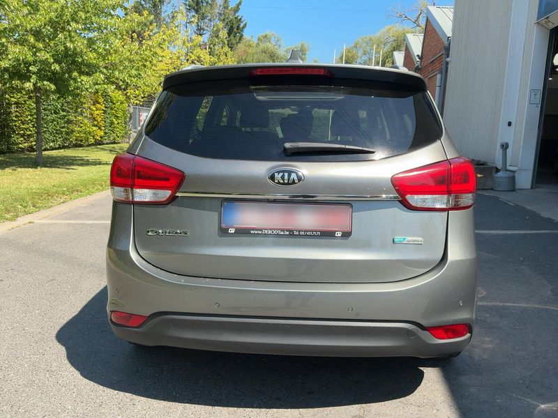 Kia Carens 1.7 CRDi Vision — zdjęcie 5