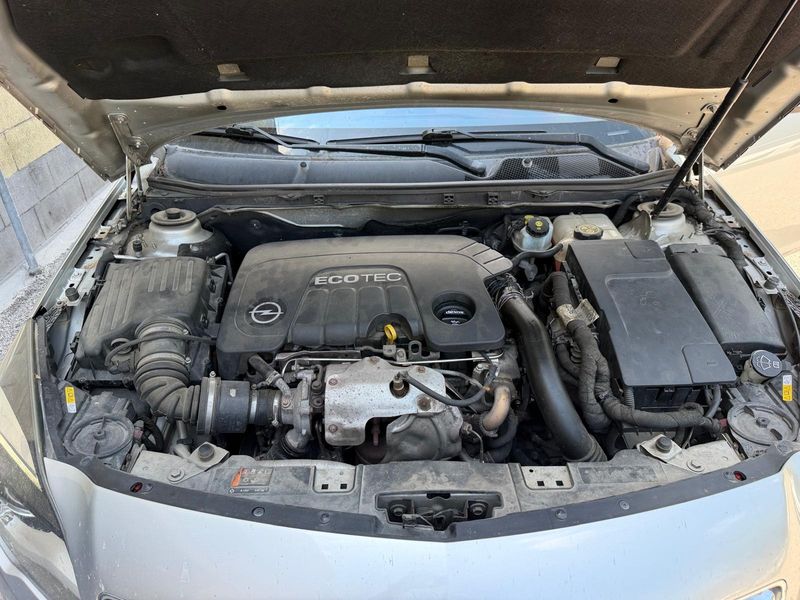 Opel Insignia Sports Tourer 1.6 CDTI DPF Business Edition — zdjęcie 8