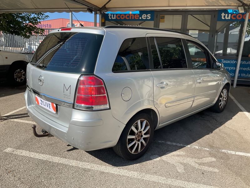 Opel Zafira 1.9 CDTI Enjoy — zdjęcie 2