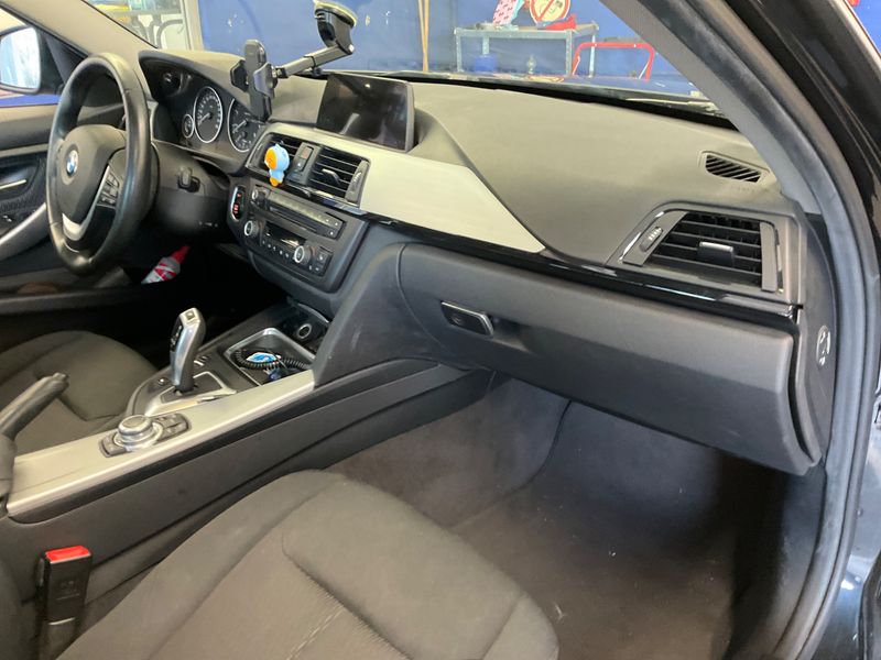 BMW 3er 318d 2014 – снимка 29