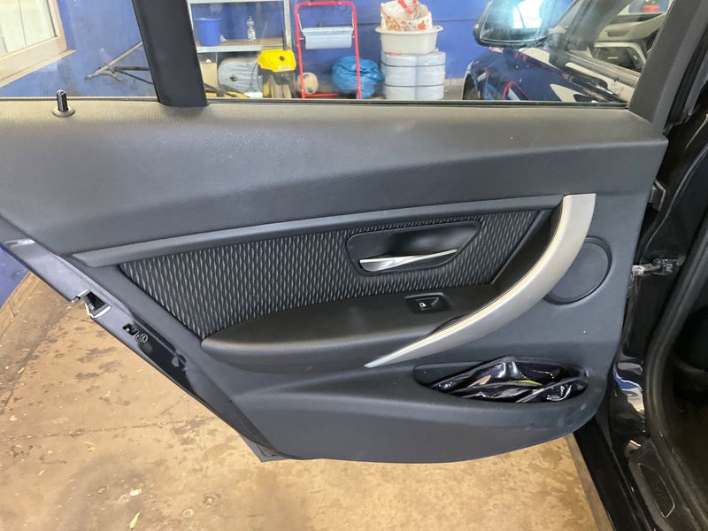 BMW 3er 318d 2014 – снимка 34