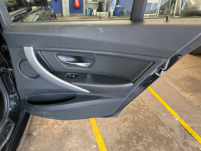 BMW 3er 318d 2014 – снимка 27