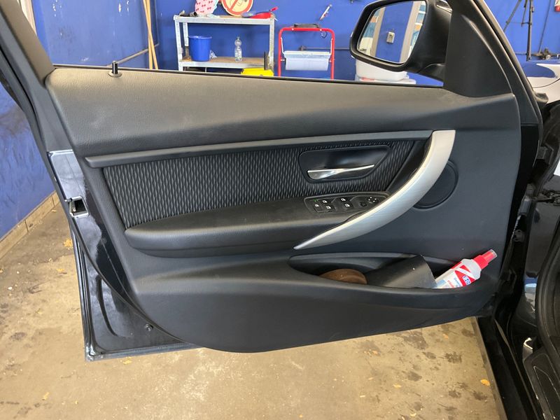 BMW 3er 318d 2014 – снимка 31