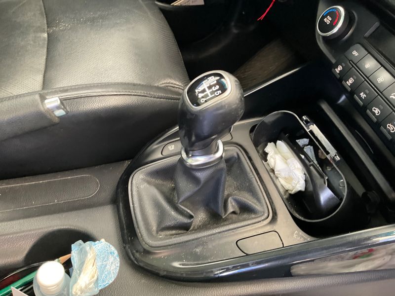 Kia Carens 1.7 CRDi High tech 2015 – снимка 29