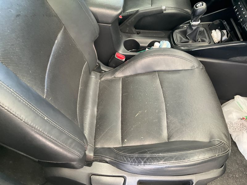 Kia Carens 1.7 CRDi High tech 2015 – снимка 28
