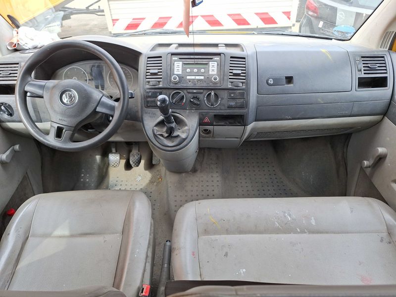 Volkswagen T5 Transporter 2.0 TDI Pritsche Doppelkabine — zdjęcie 11