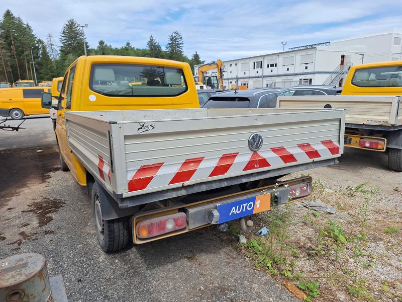 Volkswagen T5 Transporter 2.0 TDI Pritsche Doppelkabine — zdjęcie 3