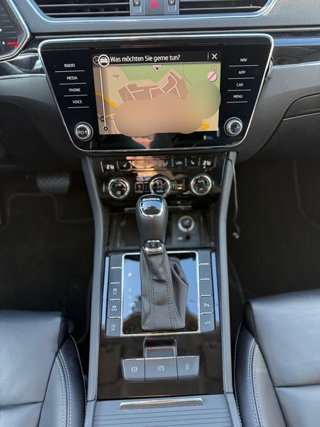 Skoda Superb 2.0 TDI L&K — zdjęcie 13