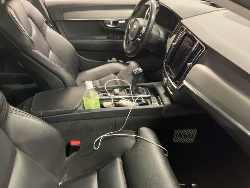 Volvo V90 Cross Country 2.0 D4 Pro AWD — zdjęcie 11
