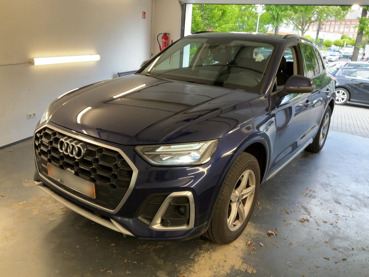 Audi Q5 2021 — photo 1