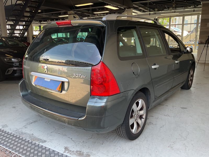Peugeot 307 2.0 SW Premium — zdjęcie 2