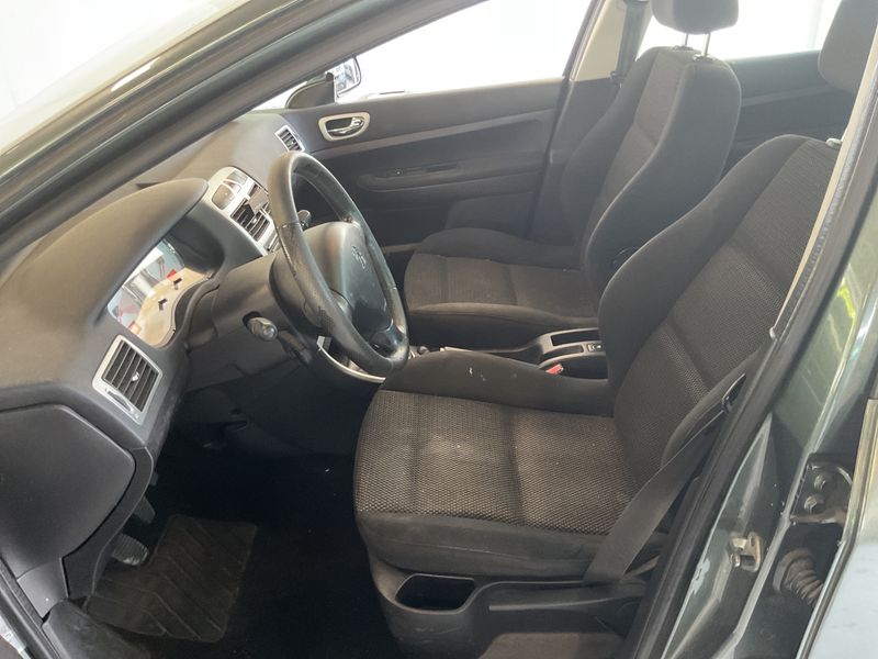 Peugeot 307 2.0 SW Premium — zdjęcie 3