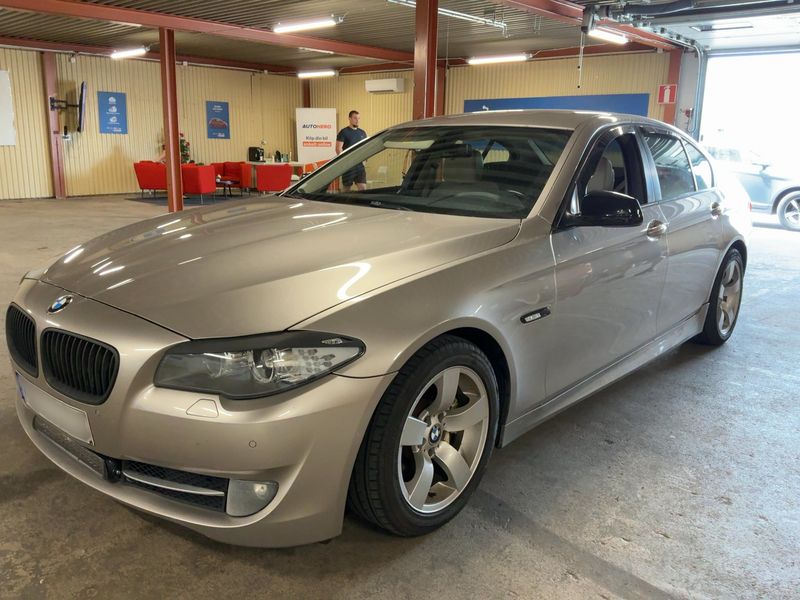 BMW 5er 525d 2010 – снимка 1