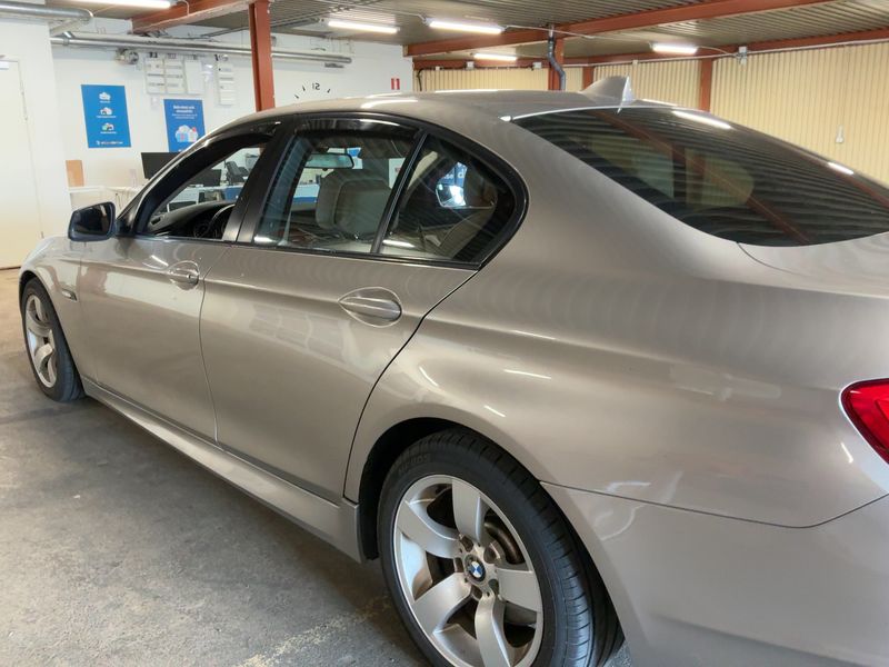 BMW 5er 525d 2010 – снимка 6