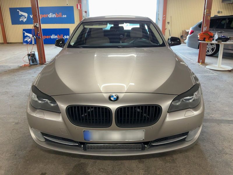 BMW 5er 525d 2010 – снимка 14