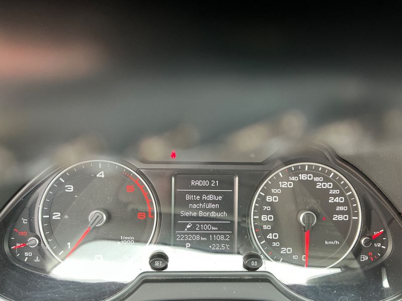 Audi Q5 2.0 TDI quattro — zdjęcie 13