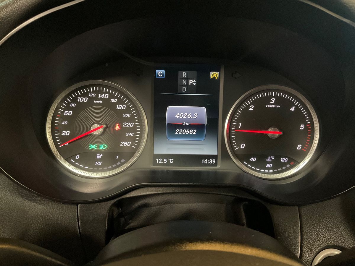 Mercedes-Benz C-Klasse 2016 — photo 19