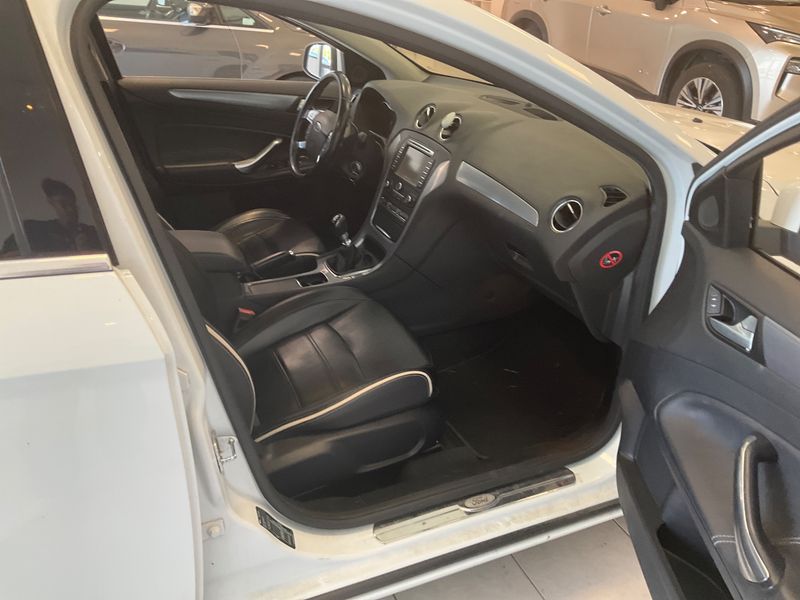 Ford Mondeo 1.6 EcoBoost Business Edition — zdjęcie 3