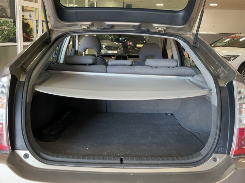 Toyota Prius 1.5 Executive — zdjęcie 10