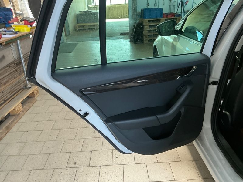 Skoda Octavia 2.0 TDI Elegance 2014 – снимка 32