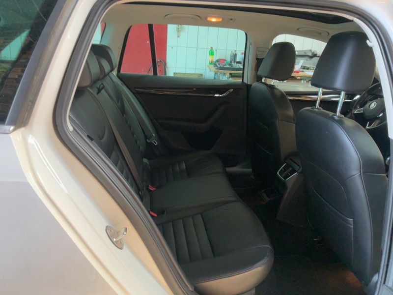 Skoda Octavia 2.0 TDI Elegance 2014 – снимка 20