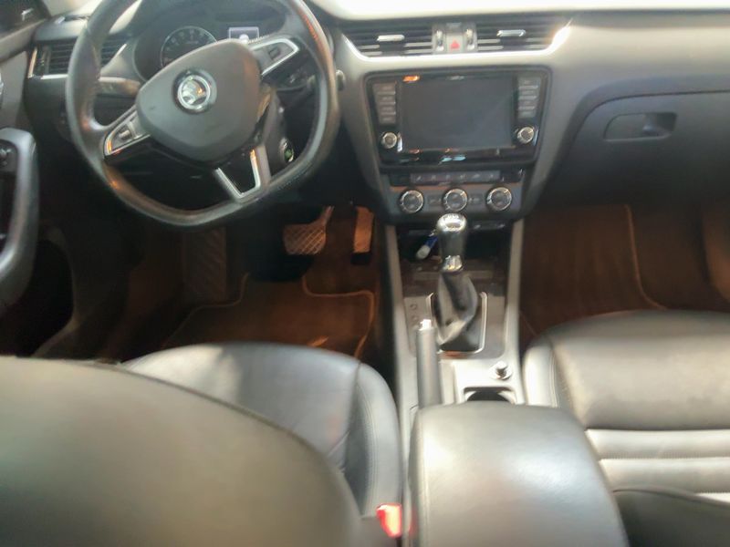 Skoda Octavia 2.0 TDI Elegance 2014 – снимка 18