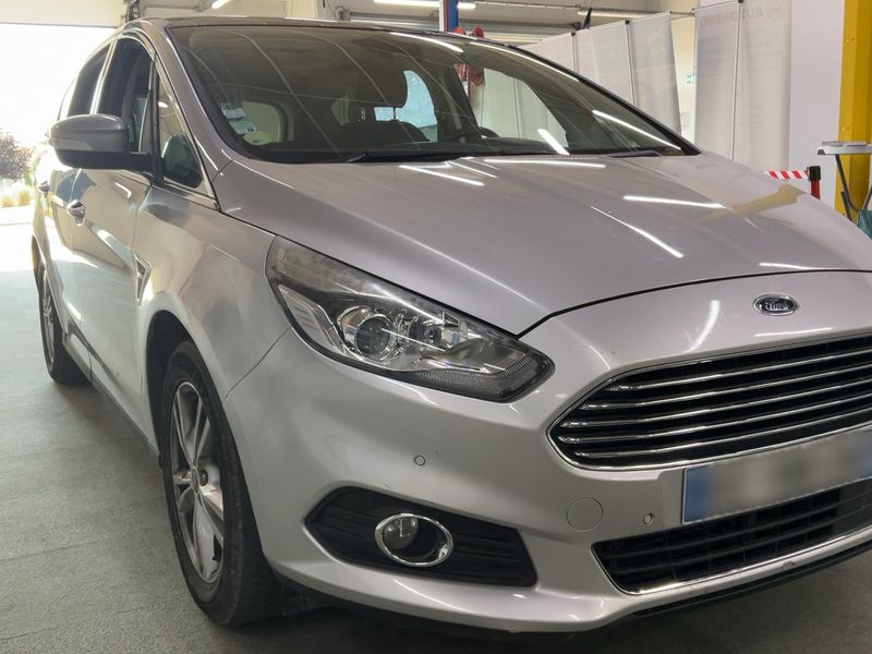 Ford S-Max 2.0 TDCi Titanium — zdjęcie 8