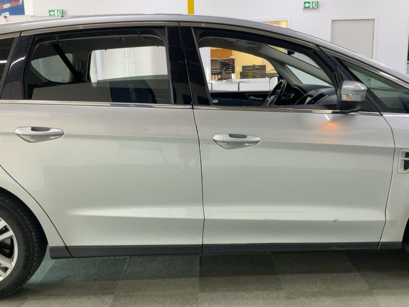 Ford S-Max 2.0 TDCi Titanium — zdjęcie 7