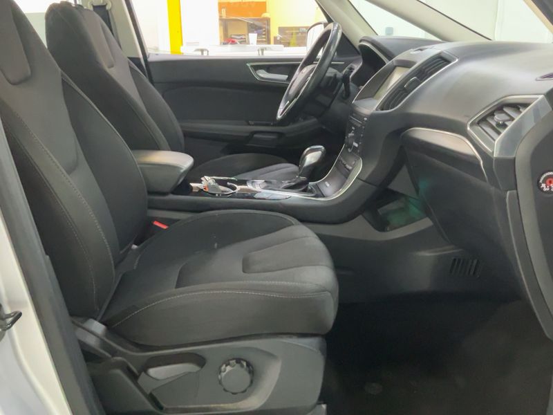 Ford S-Max 2.0 TDCi Titanium — zdjęcie 11