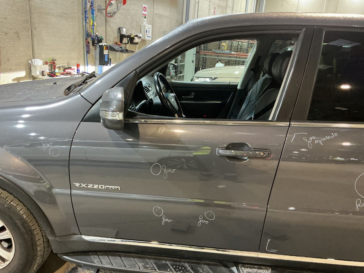 Ssangyong Rexton 2016 — photo 51