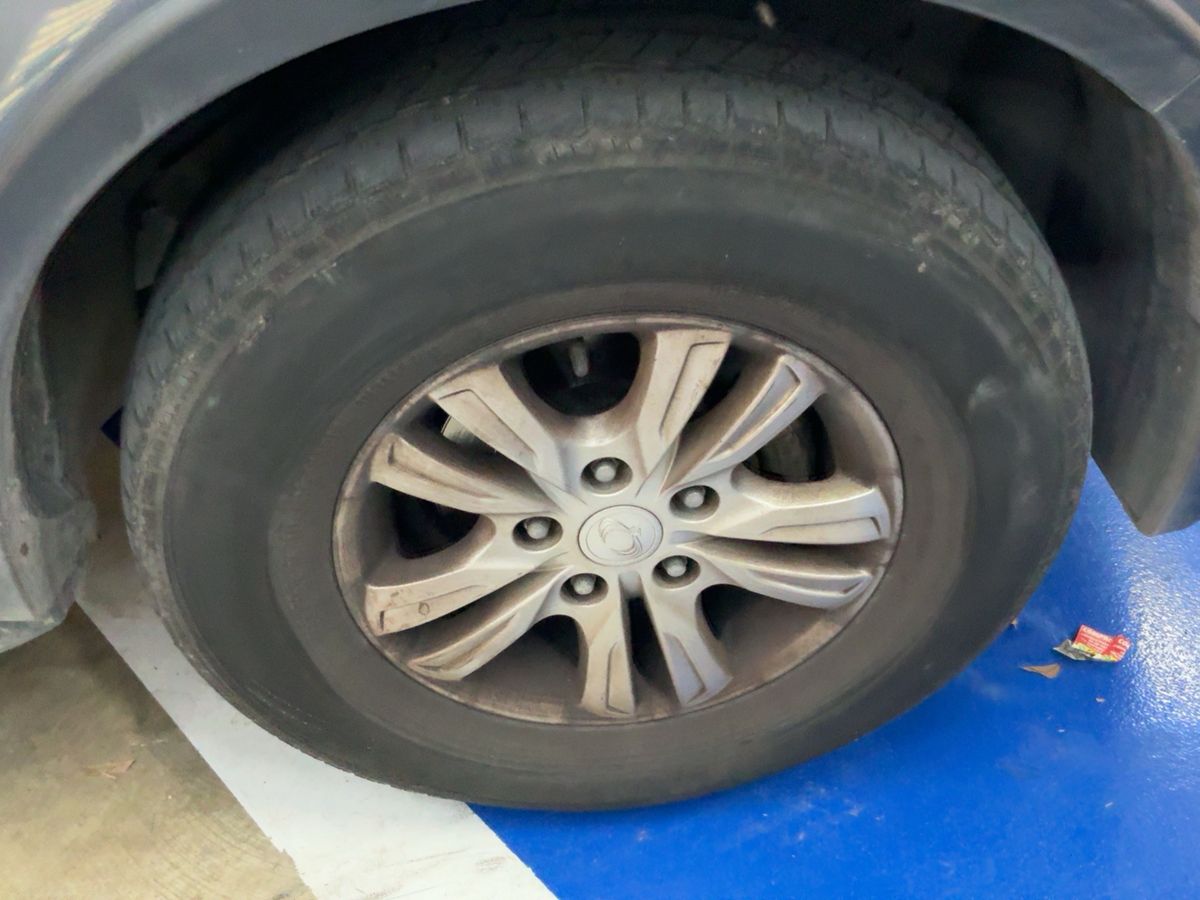 Ssangyong Rexton 2016 — photo 12