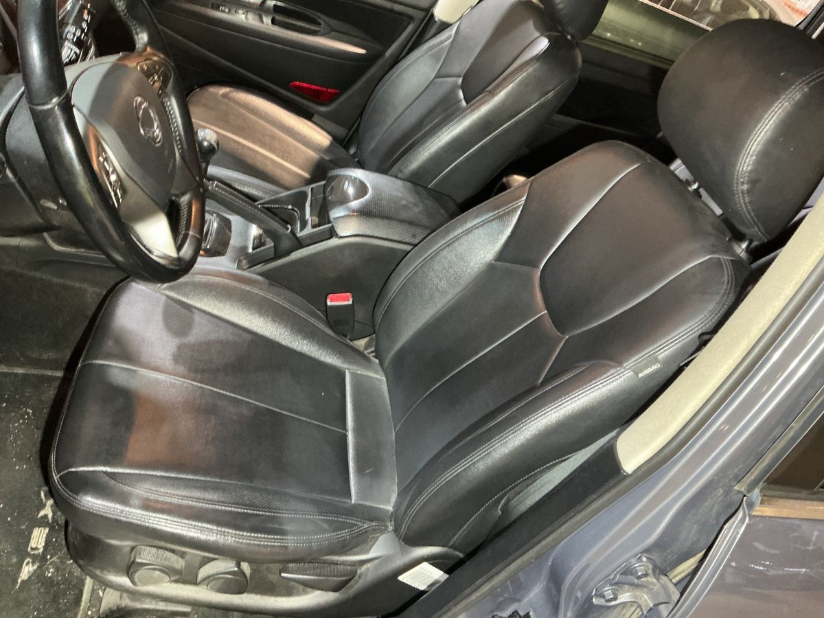 Ssangyong Rexton 2016 — photo 44