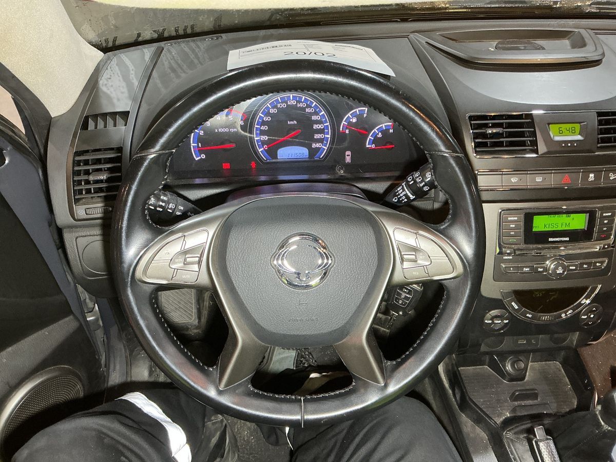 Ssangyong Rexton 2016 — photo 43