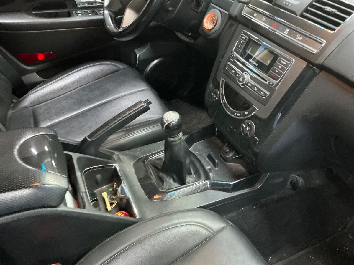 Ssangyong Rexton 2016 — photo 36