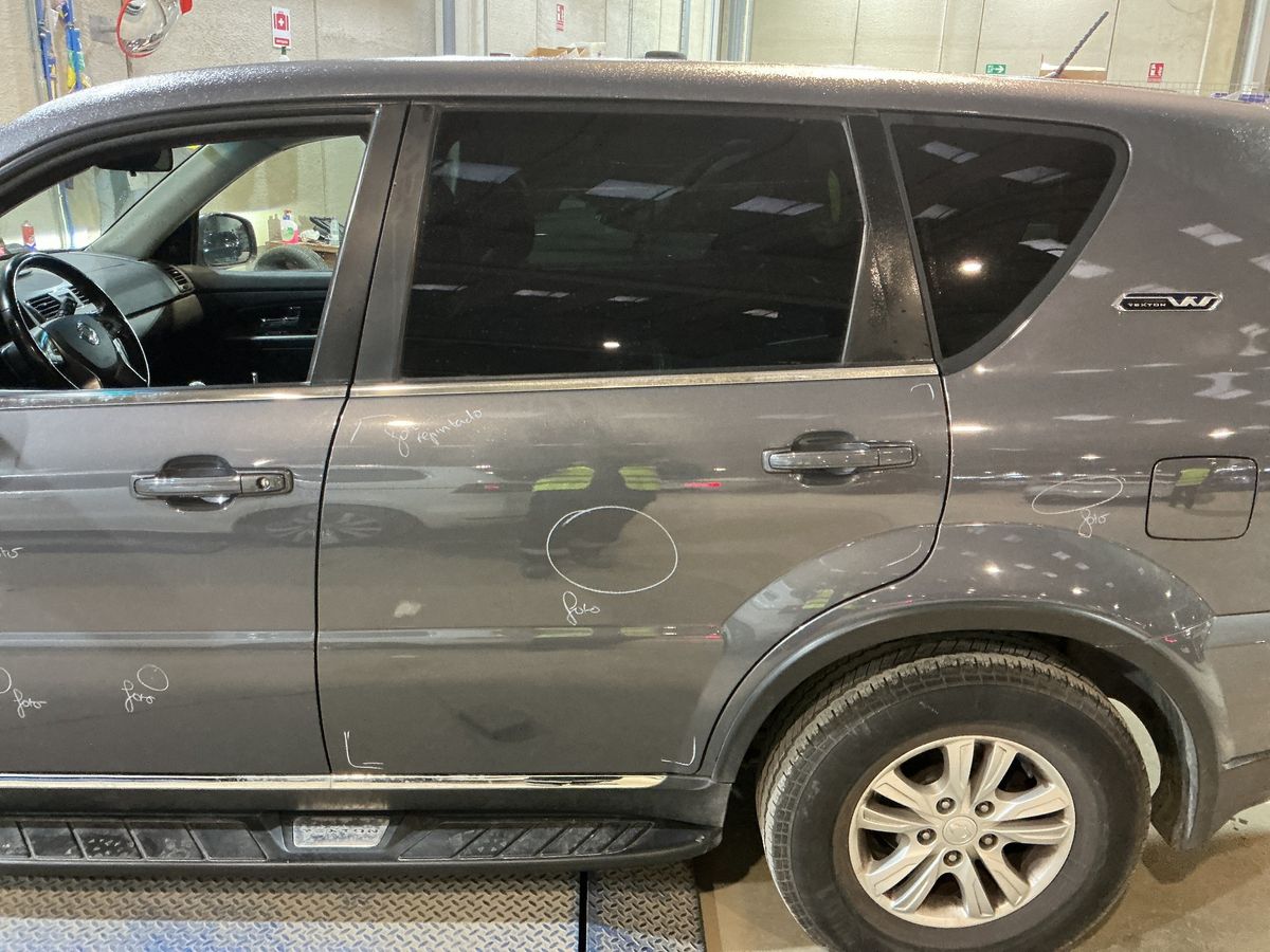 Ssangyong Rexton 2016 — photo 52