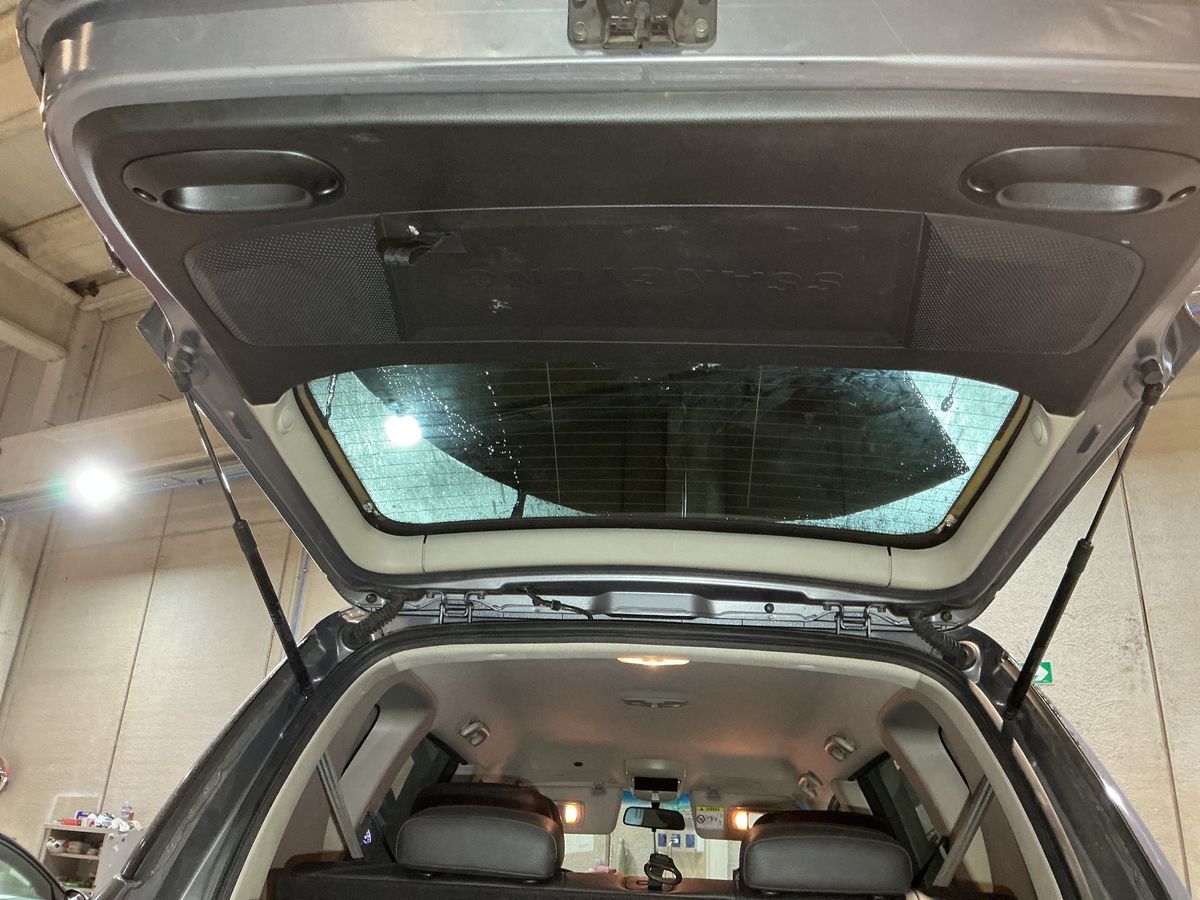 Ssangyong Rexton 2016 — photo 48