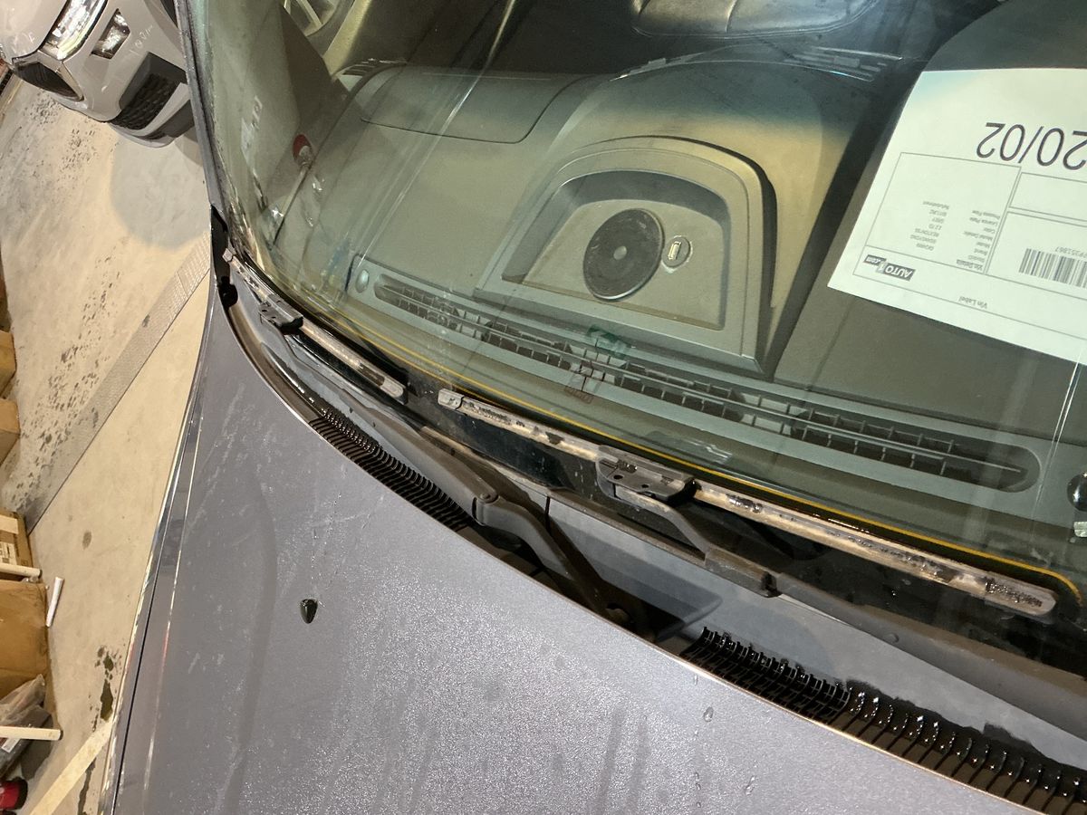 Ssangyong Rexton 2016 — photo 3