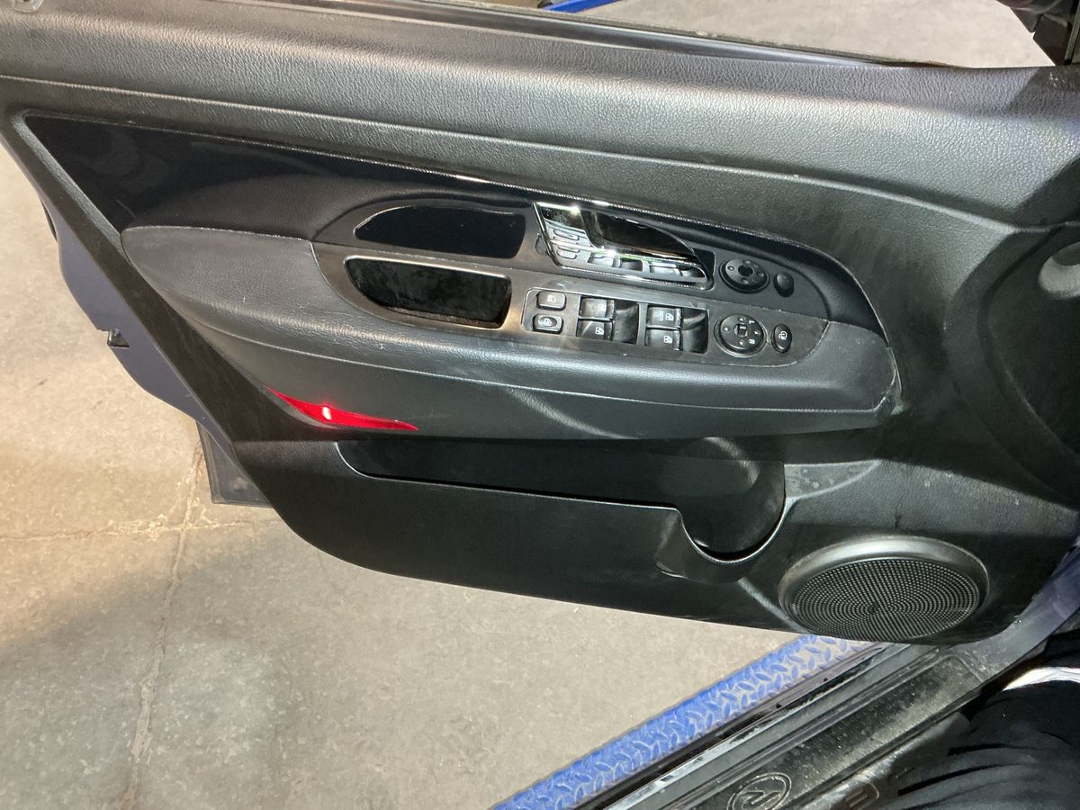Ssangyong Rexton 2016 — photo 42