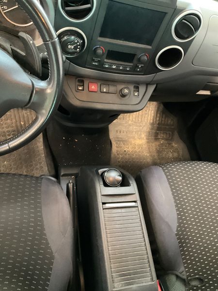 Citroen Berlingo 1.6 Blue-HDi Selection 2017 – снимка 34