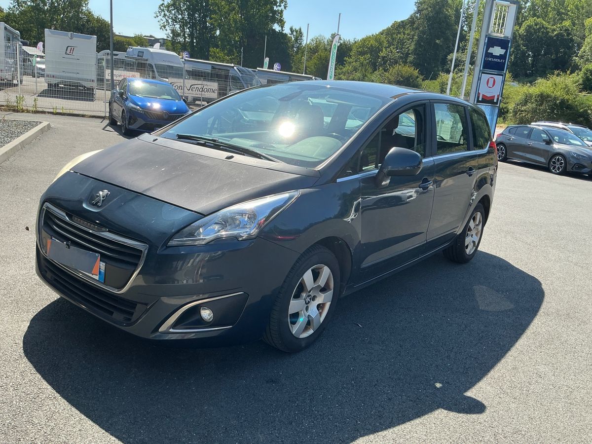 Peugeot 5008 2015