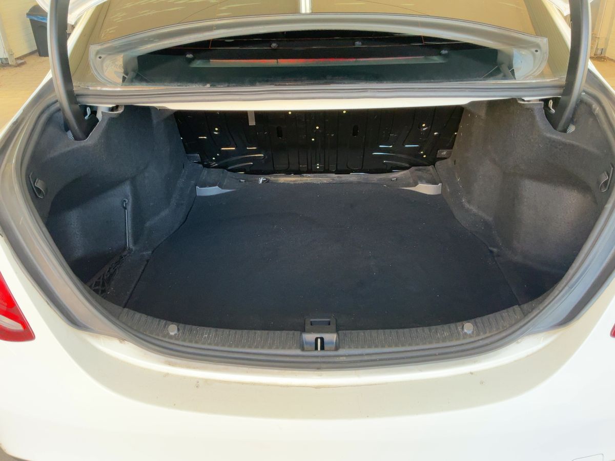 Mercedes-Benz C-Klasse 2016 — photo 16
