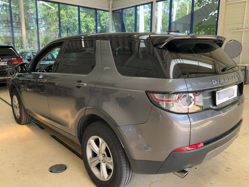 Land Rover Discovery Sport 2.0 Td4 SE AWD 2017 – снимка 6