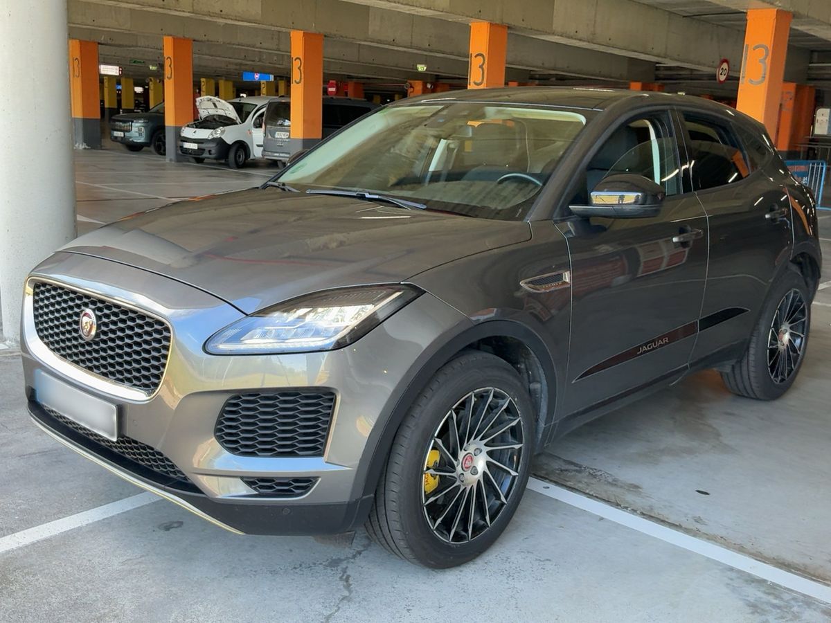 Jaguar E-Pace 2018 — photo 1