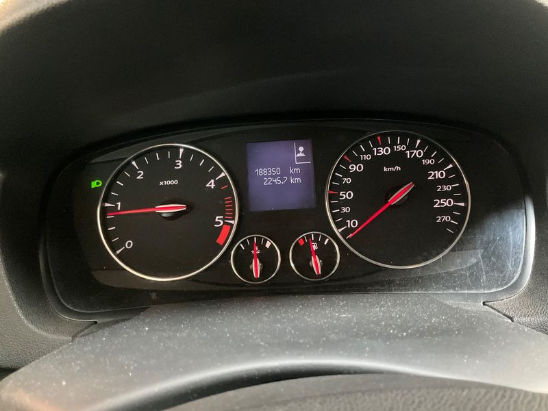 Renault Laguna 2.0 dCi Black Edition 2011 – снимка 4