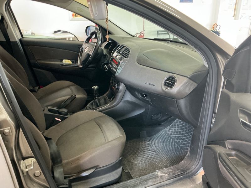 Fiat Bravo 1.6 JTDM Multijet Dynamic — zdjęcie 3