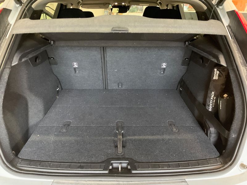 Volvo XC40 2.0 D3 Momentum AWD — zdjęcie 10