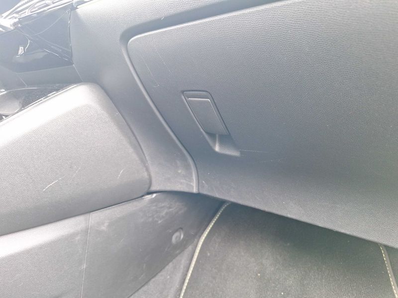 Peugeot 2008 1.2 PureTech GT 2022 – снимка 48