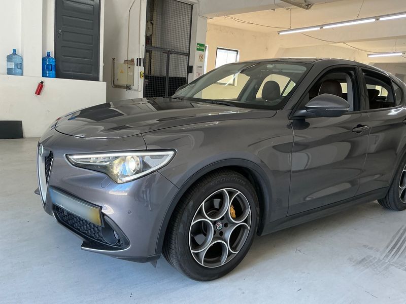 Alfa Romeo Stelvio 2.2 JTDM Super 2WD — zdjęcie 2