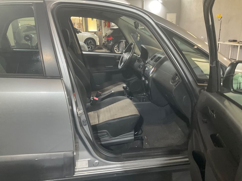 Fiat Sedici 2.0 JTDM Multijet Emotion — zdjęcie 3