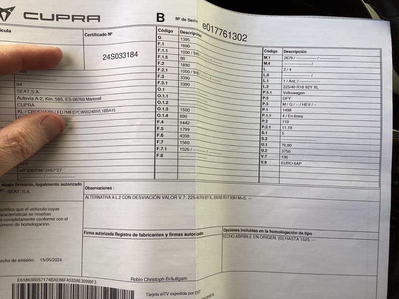 Cupra Leon 1.5 eTSI — zdjęcie 16